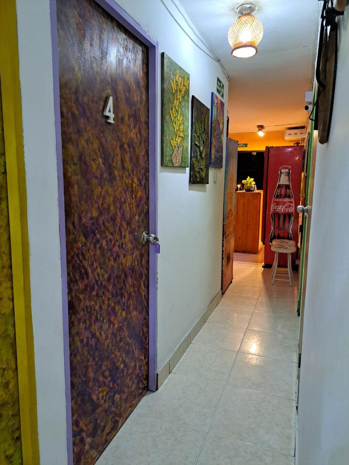 Hostel Shalom Adonai Cartagena Exteriör bild