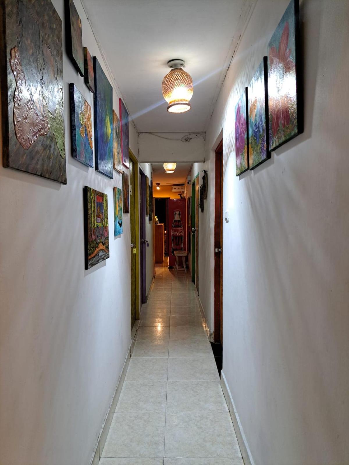 Hostel Shalom Adonai Cartagena Exteriör bild